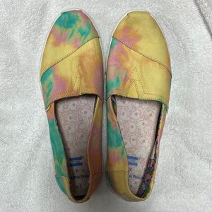 SIZE 9 MLP TOMS